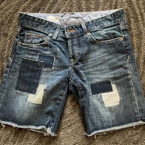 Gap Women’s denim patch shorts size 25/0